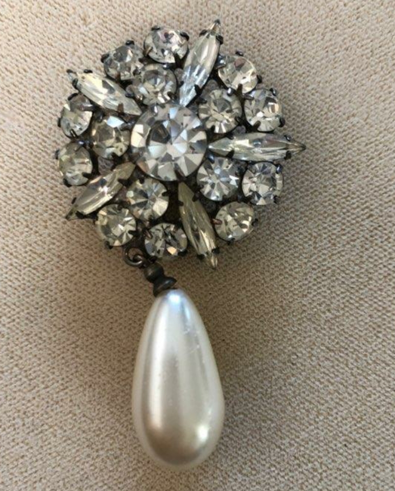 Brooch